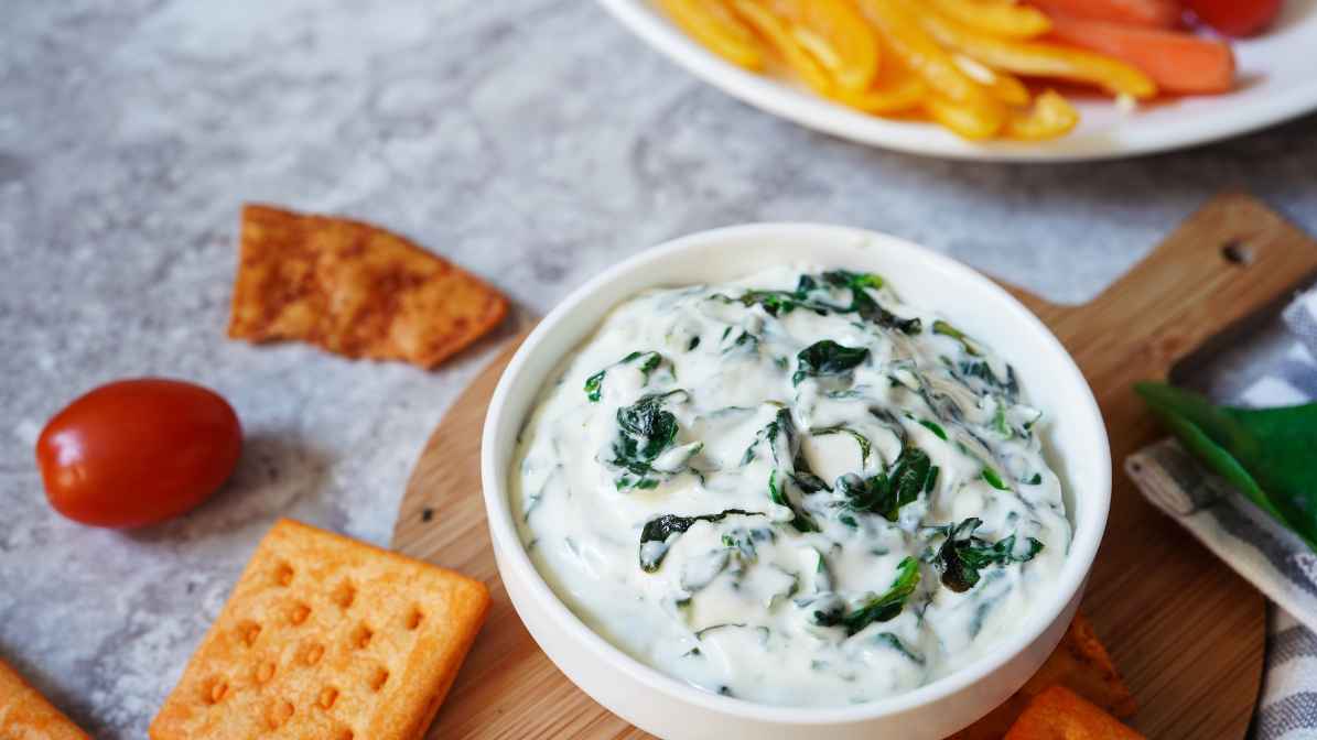 What Goes Best with Spinach Dip?