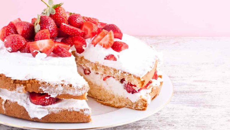 strawberry cake